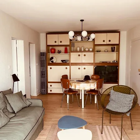 Champs De Mars 1 Proche Centre Ville, Balcon Et Parking Apartment La Rochelle (Charente-Maritime)