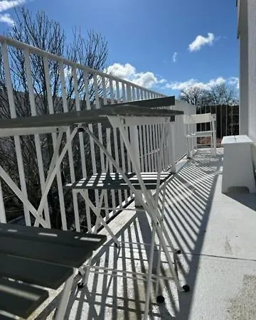 Champs De Mars 1 Proche Centre Ville, Balcon Et Parking *